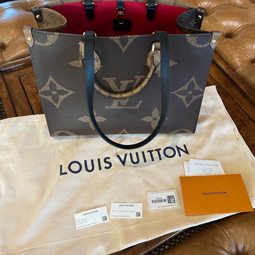 Authentic Louis Vuitton OnTheGo MM Monogram Bag